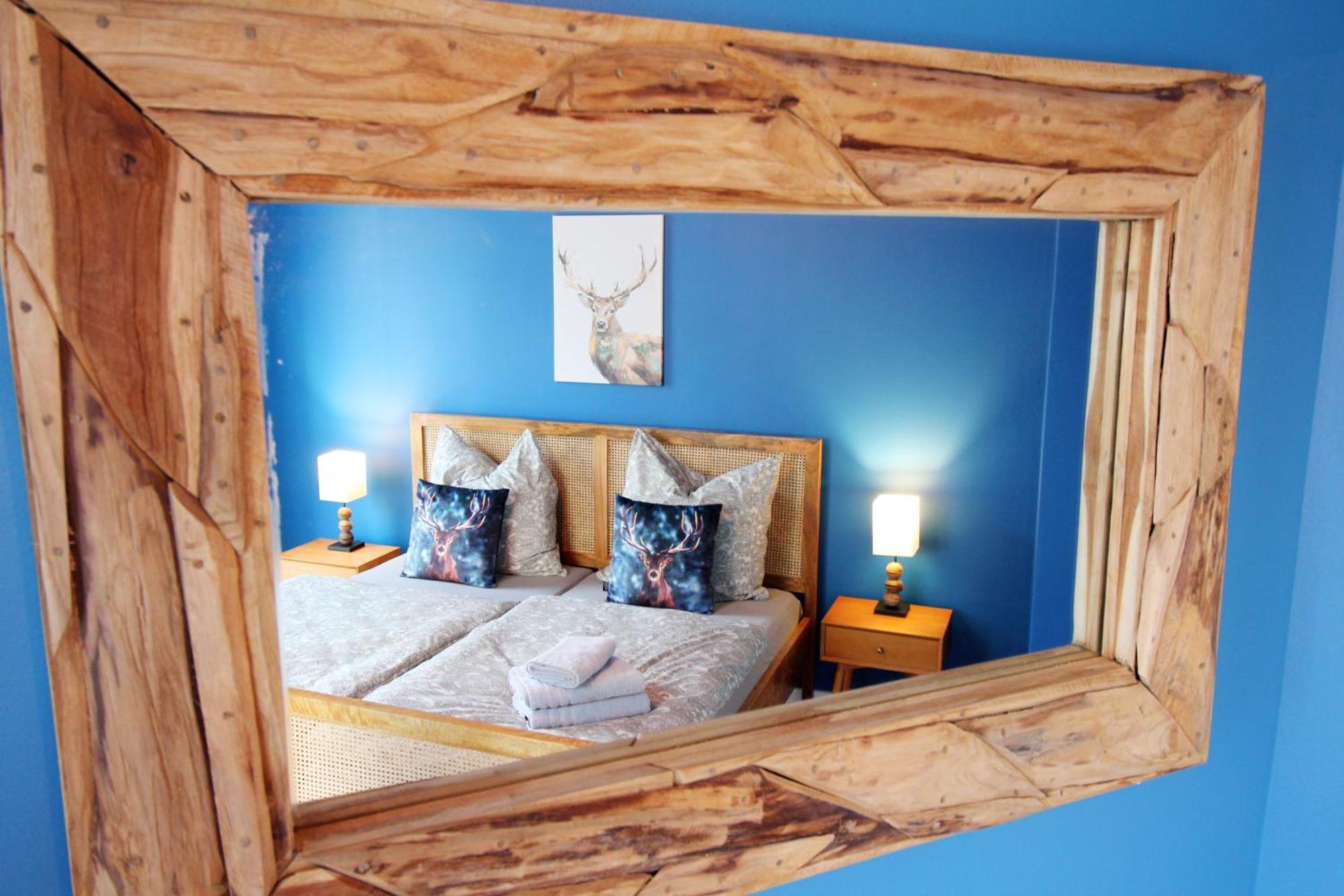 Secret Hideaways Wood Lodge Mit Kinderzimmer Messe L City L Flughafen L Hbf 뒤스부르크 외부 사진